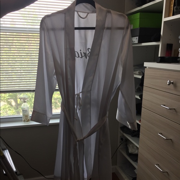 Bridal Robe - Picture 2 of 3
